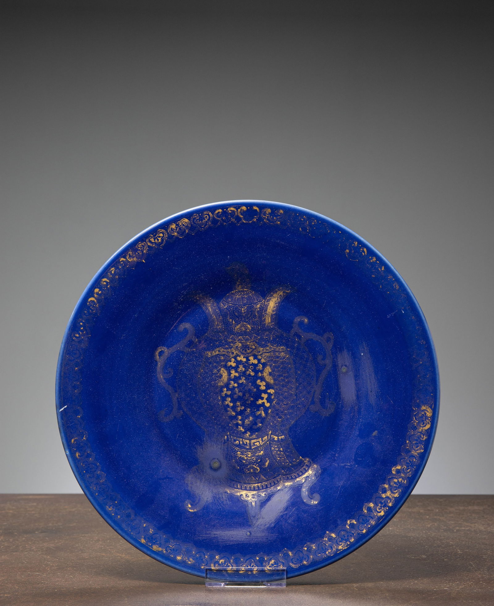 (R) A COBALT BLUE PORCELAIN DISH WITH GILT DECORATION , CHINA QING DYNASTY 19TH CENTURY (1 of 3)