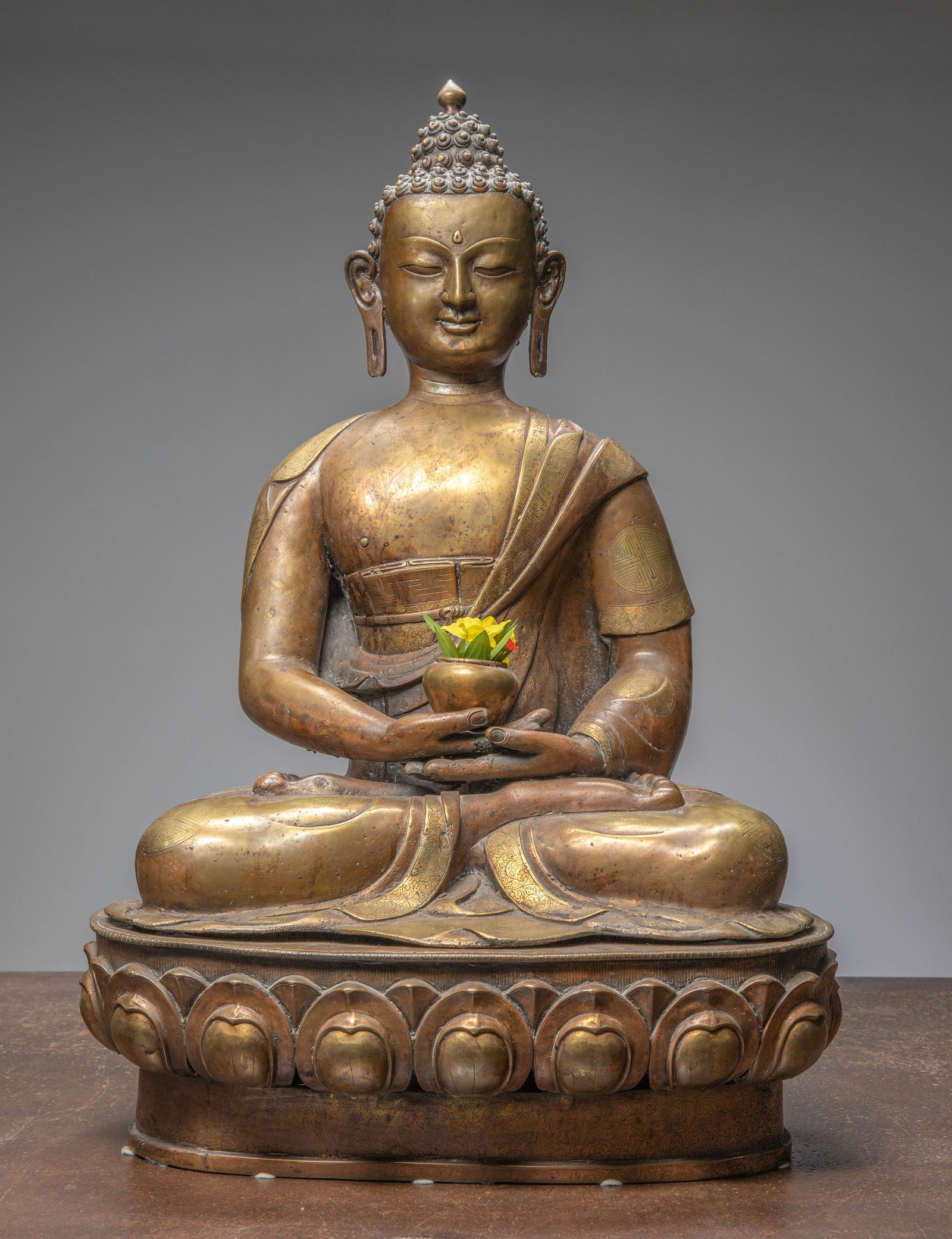 (R) A GAUTAMA BUDDHA, BRONZE, NEPAL, 19TH CENTURY, CAST IN TWO PARTS (1 of 5)