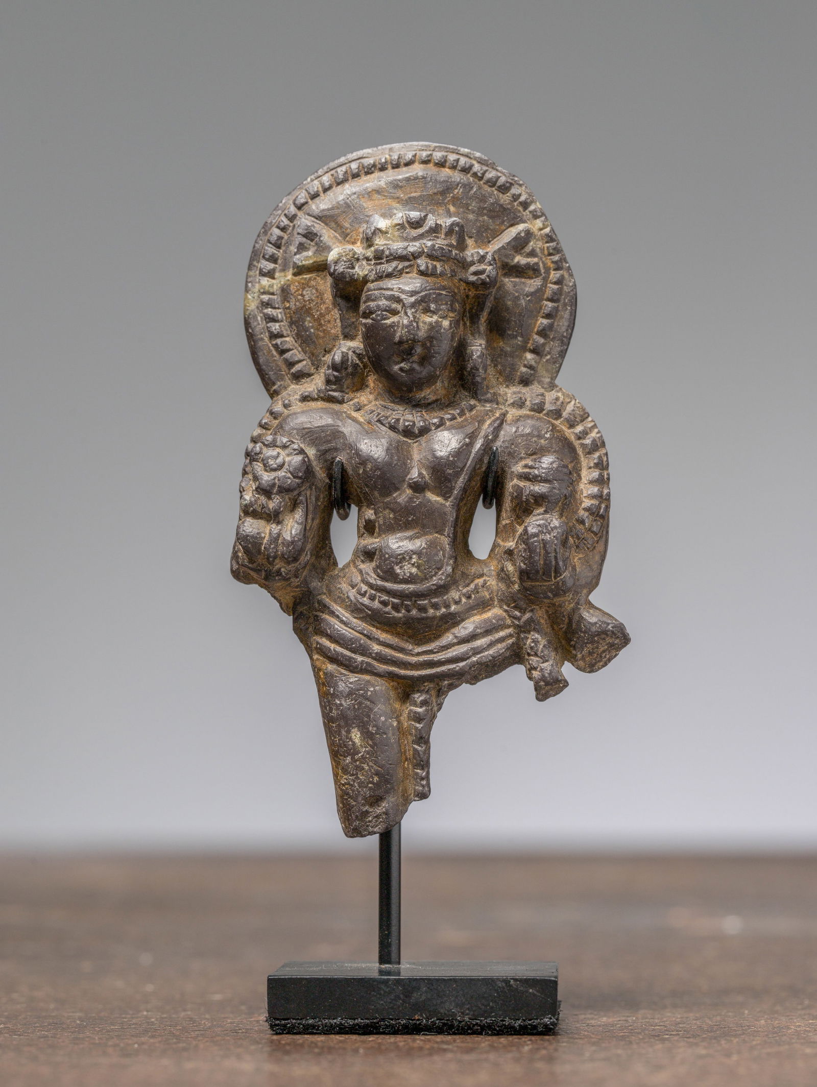 A STANDING FRAGMENT OF A KASHMIRI STONE VISHNU, 12TH CENTURY (1 of 5)