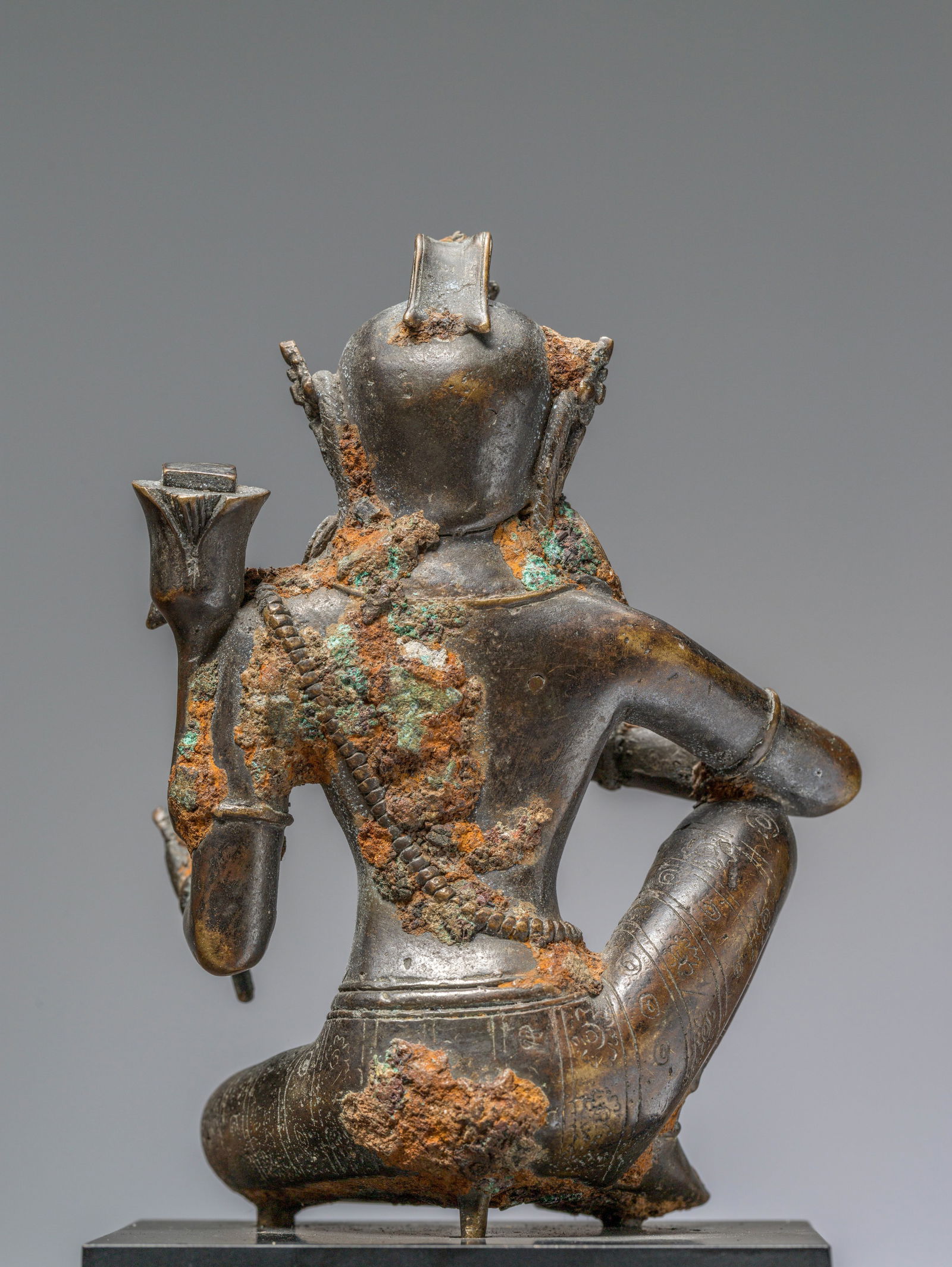 A BRONZE BODHISATTVA, JAVA, 12TH CENTURY - 3