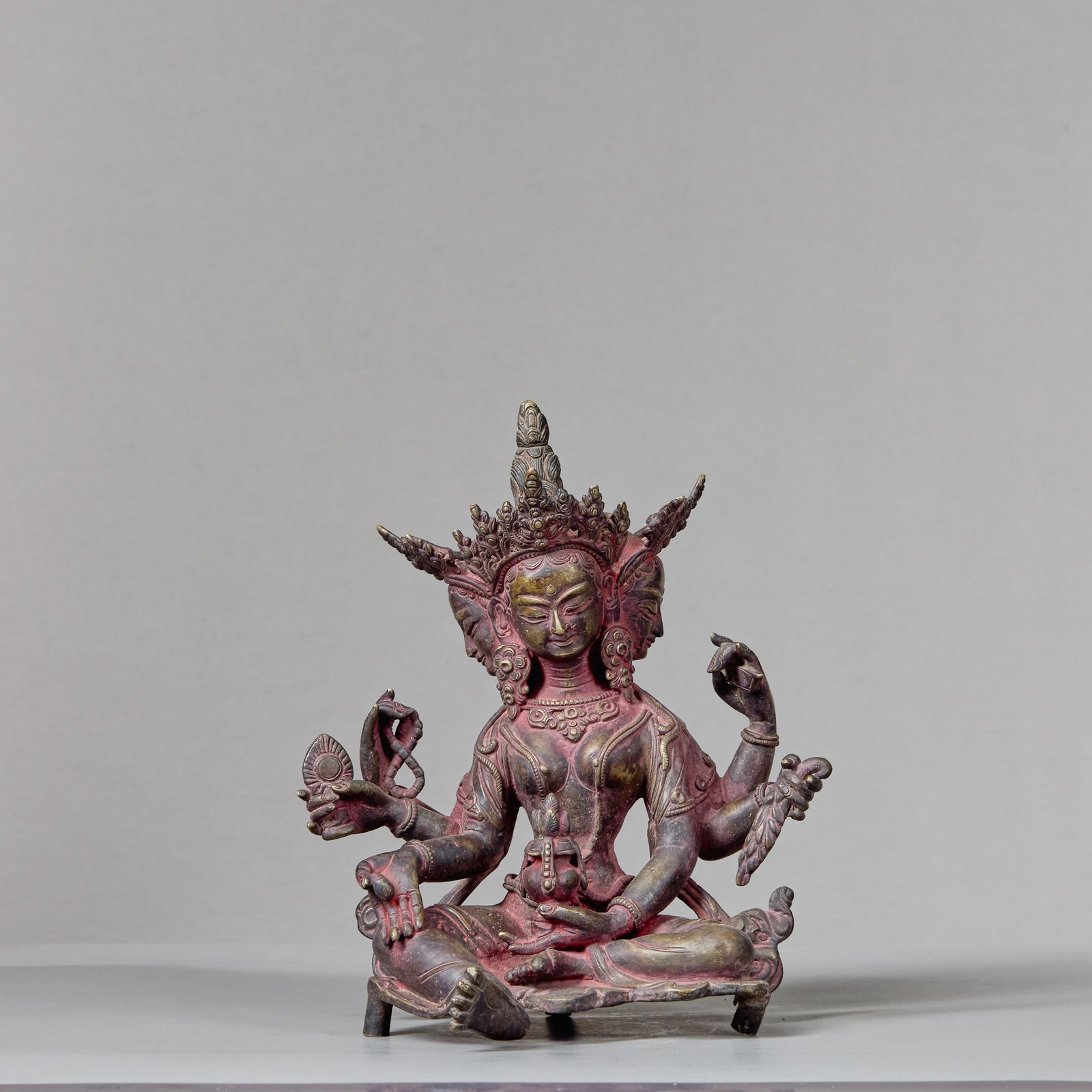 BRONZE SEATED VASUDHARA NEPAL 18TH CENTURY: Dimensions: Height 19,7 cm Wide 17 cm Depth 14 cm Weight: 3197 grams Finely cast bronze sculpture depicting Vasudhara, the Buddhist goddess of wealth, abundance, and prosperity, seated in