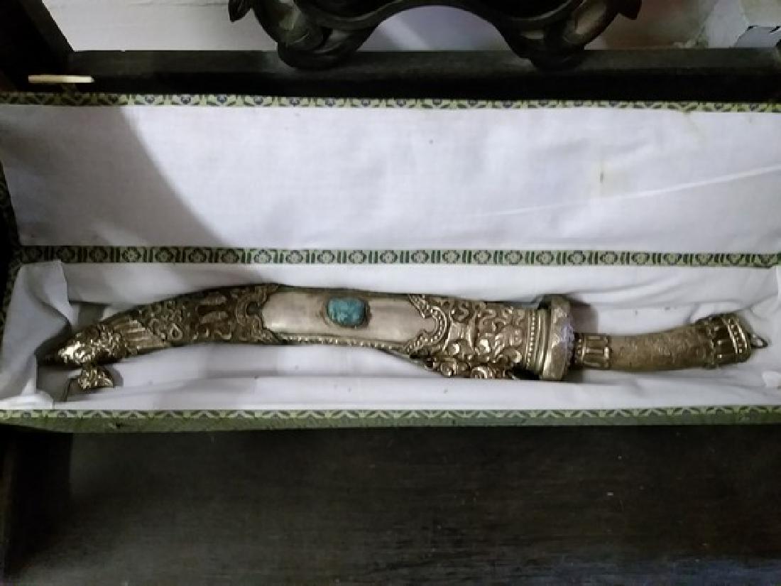 16" Vintage Chinese Silver Dagger Turquoise Medallion (1 of 7)