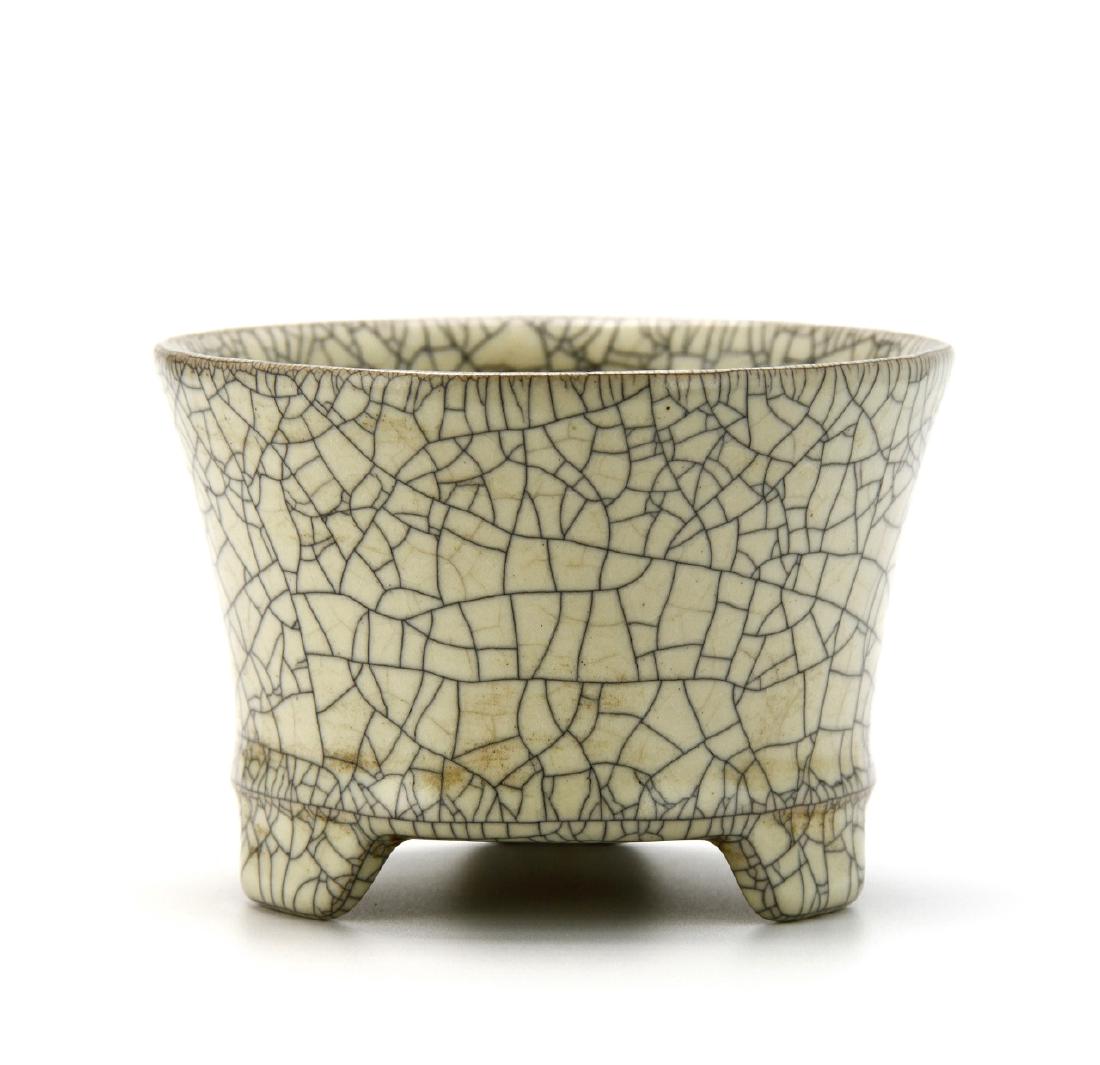 Chinese Ko Ware Tripod Incense Burner (1 of 7)