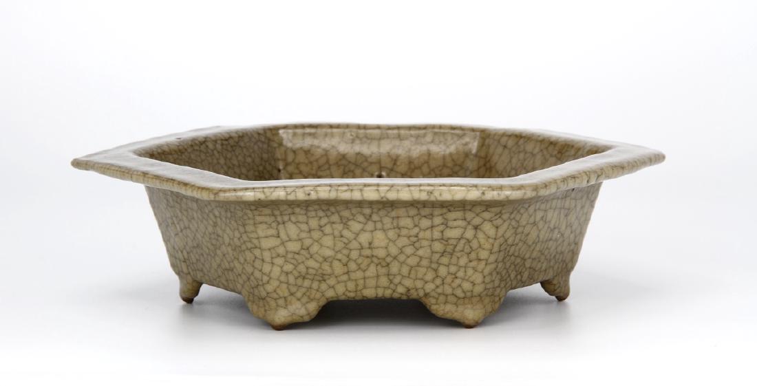 Chinese Ge-type Hexagon Brush Washer (1 of 9)