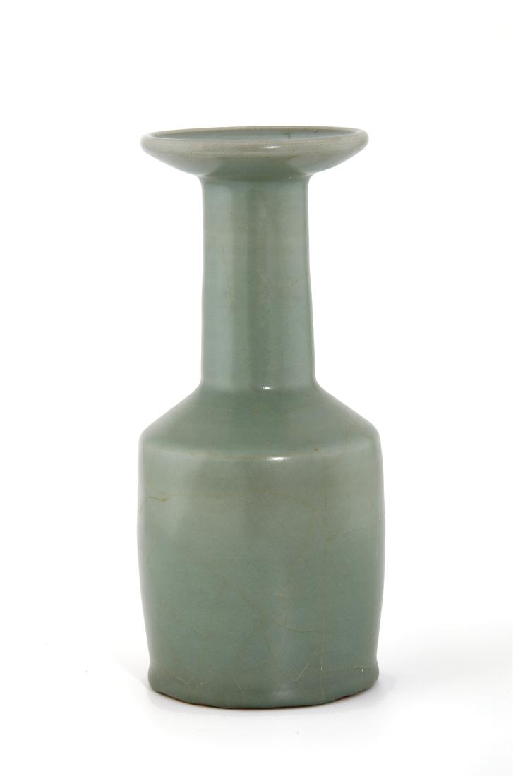 Lungchuan Celadon' Kinuta' Mallet Vase (1 of 7)
