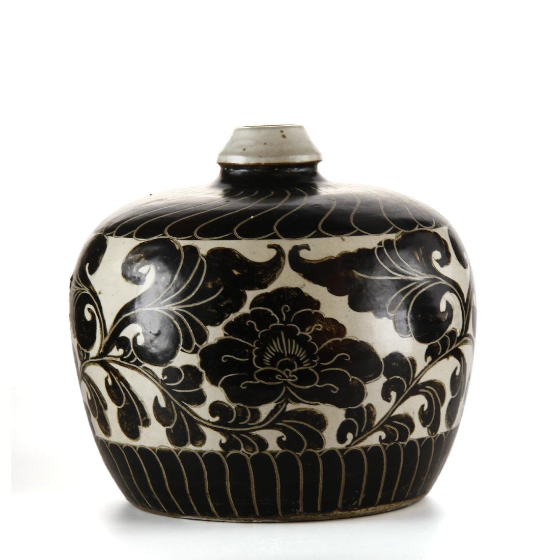 Rare Tz'u-Chou Black Carved Truncated Meiping (1 of 9)