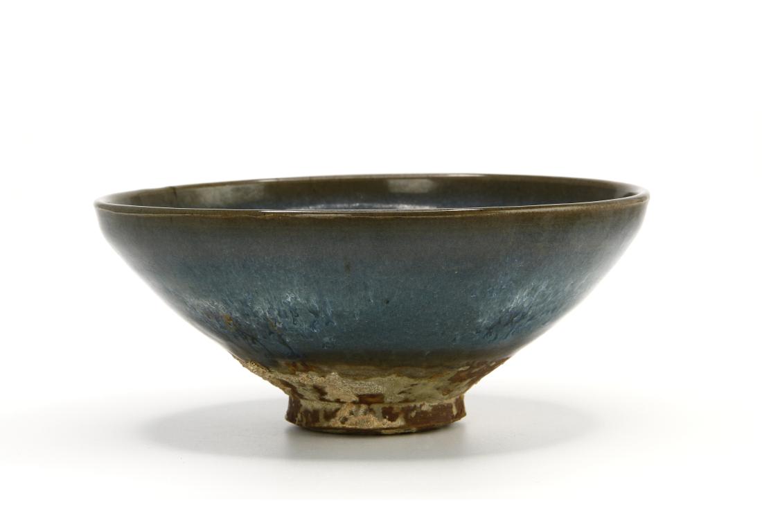 A Splashed 'Jun' Type Bowl (1 of 6)