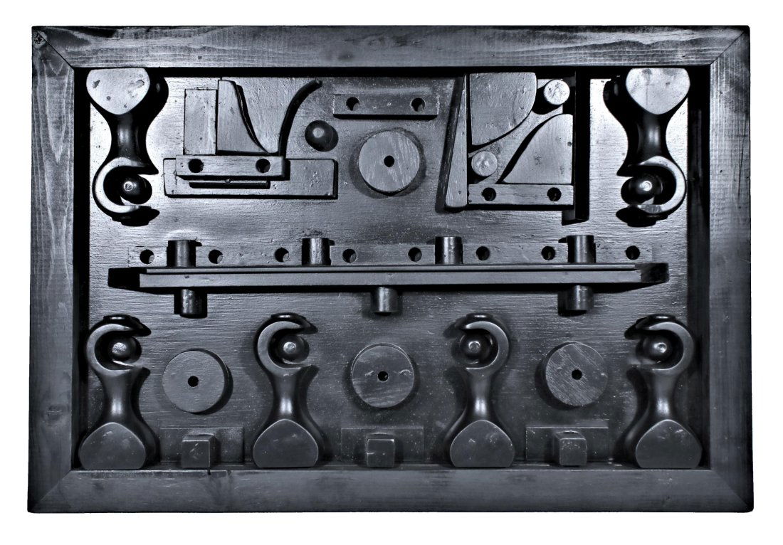 LOUISE NEVELSON / WOOD SCULPTURE RELIEF ASSEMBLAGE (1 of 7)