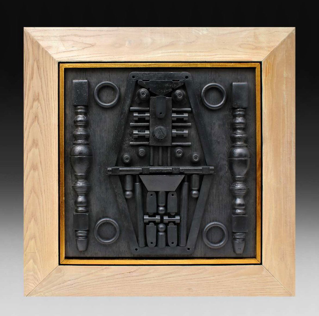 LOUISE NEVESLON (1899-1988) / Totem / Wood Sculpture / Relief / Assemblage (1 of 7)