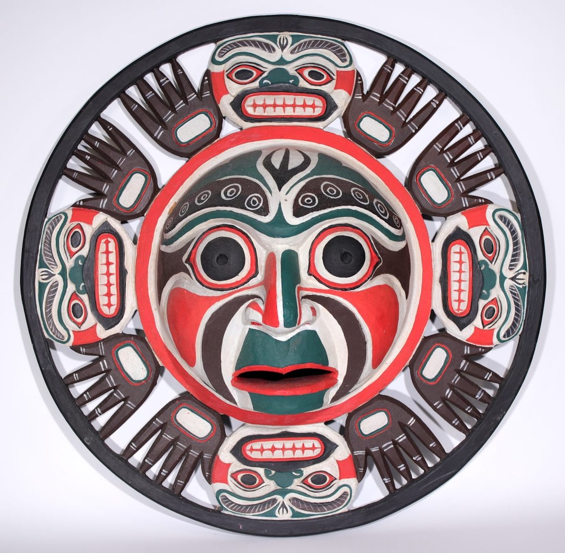 NATIVE AMERICAN NUXALK NATION WOOD SUN MASK / NORTHWEST COAST STYLE / BELLA COOLA: 24" x 24 x 8" Inch Native American Nuxalk Nation wood Sun Mask North American style. NOTE:All items ship from USA.There are no import charges for US based customers.We offer in house shipping and have