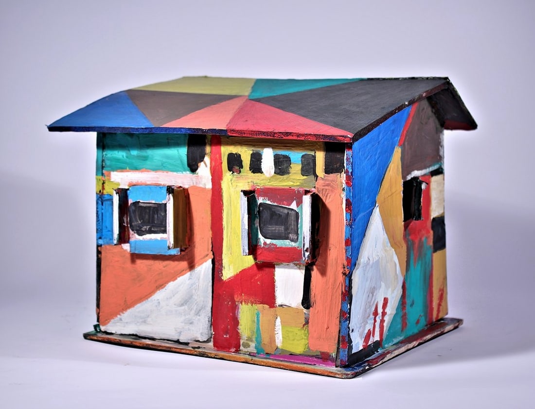 BEVERLY BUCHANAN / IMPORTANT SHACK / Buchanan After / Dilmus Hall Purvis Young Minnie Evans Era: The lot consists of an IMPORTANT SHACK (sculpture / art object) in excellent condition. Size is 7x8x10 Inches. It features a multicolor shack made of polystyrene and acrylic paint, artists favorite ma