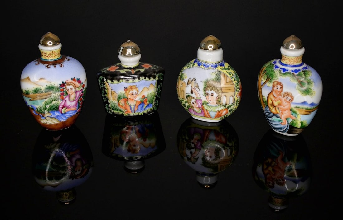 QING / QIANLONG HAND PAINTED PORCELAIN SNUFF BOTTLE LOT / REPUBLIC OF CHINA (1 of 4)