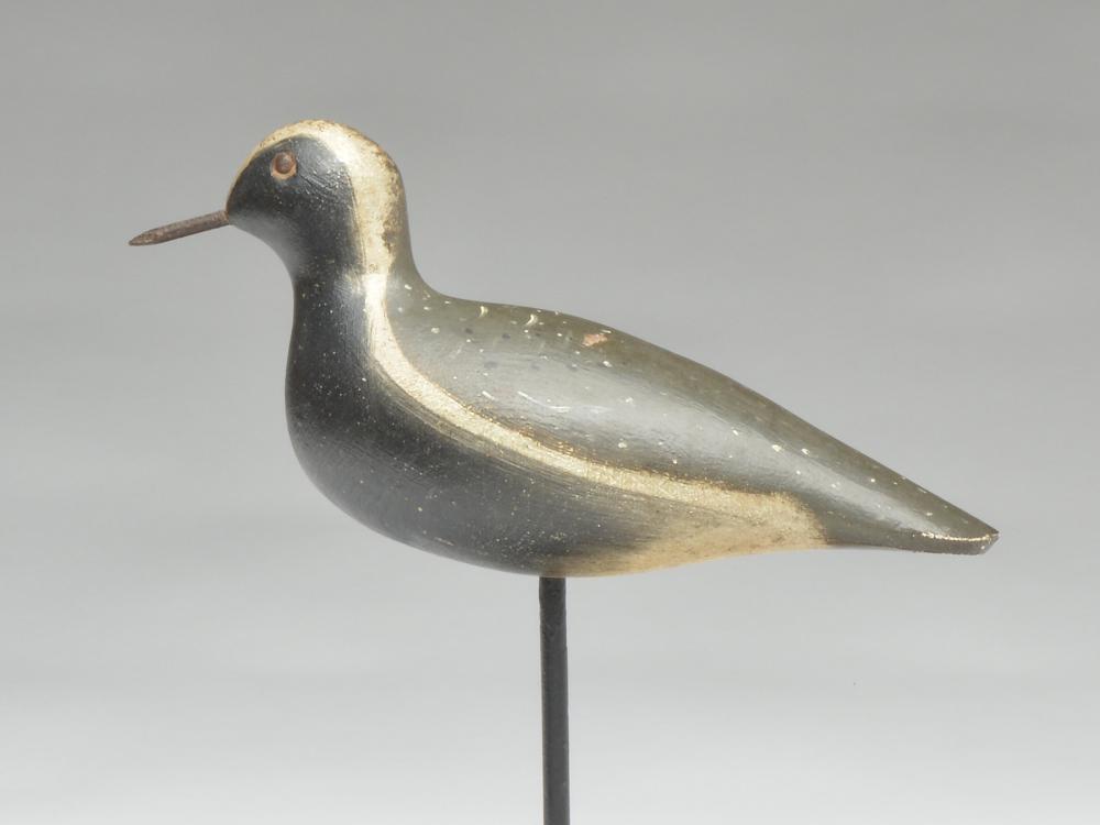 Black bellied plover, Mason Decoy Factory, Detroit,: Black bellied plover, Mason Decoy Factory, Detroit, Michigan, circa 1900. Tack eyes with iron bill. Well executed wet on wet brush blending. 11" long. Notes: Decoy