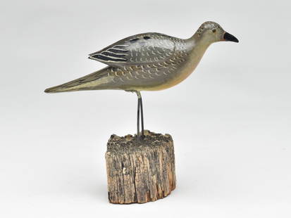 Rare dove decoy, Charles Perdew, Henry, Illinois.: Rare dove decoy, Charles Perdew, Henry, Illinois. Made as part of the gift to Otto Meyer. 9.5" long. Provenance: Charlie Hunter, III collection.