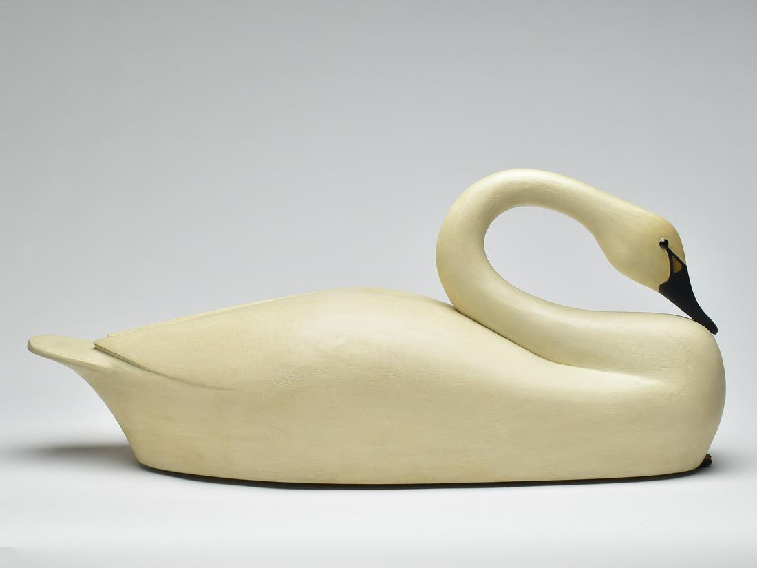 Hollow carved swan, Cameron McIntyre, New Church, Virginia. (1 of 4)