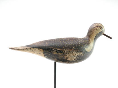 Mason Decoy Factory (1889-1924), Detroit, Michigan.: Very rare golden plover in spring plumage. Glass eye model with iron bill. Measures 11.5&#8221; long. Provenance: Peter and Diana Bennett collection.&#160; Literature: &#8220;Mason Decoys &#8211; A Co