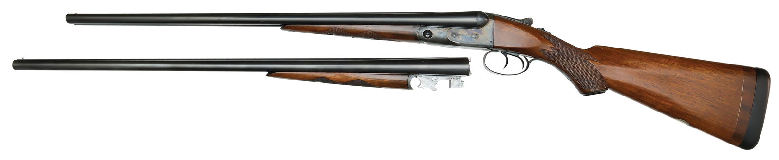 RARE PARKER VH GRADE 28 GAUGE TWO BARREL SET.: SN. 130277. Cal. 28ga. Ordered at the end of 1904 and built on a 0 frame with factory original 24" Vulcan steel brls that have matted concave top rib with white mid and steel front bead. This set with