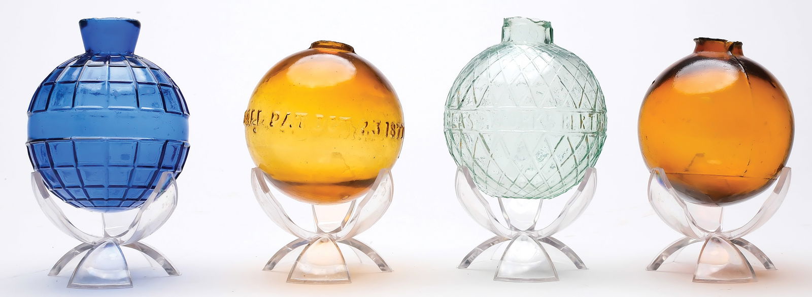 COLLECTIBLE SPORTING/GUN ROOM ACCESSORY LOT. (1 of 7)