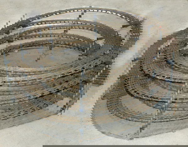 UNUSUAL Early Factory Display Layout: NETTE: 4' across, this cool layout was incorporated into an O gauge Layout. Made between 1915 & 1920 these have been attribute to Dorfan, but could not have been. Originally had bulb rheostat, some oxi on ra