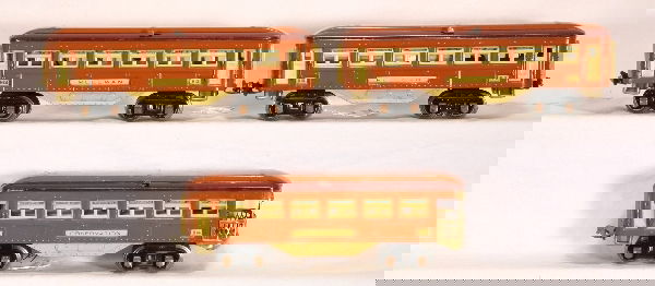 NETTE - 3 LIONEL 613 Series Passenger Cars: 2 #613 Pullmans; 614 Obsv., some wear to lettering, but readable, C6