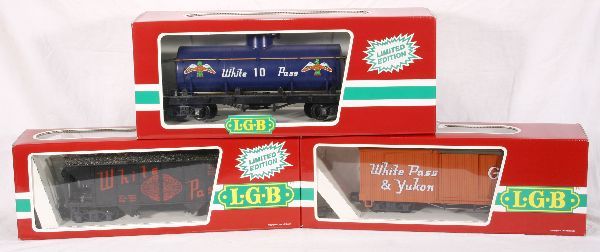 NETTE - 3 LGB G Ga. White Pass Freights: All Bogey Trucks, 4080-W Tank; 4076 Hopper-W; 4167 Boxcar, obs, C8 (regardless of grade, G Gauge Items, may be missing minor trim pieces)