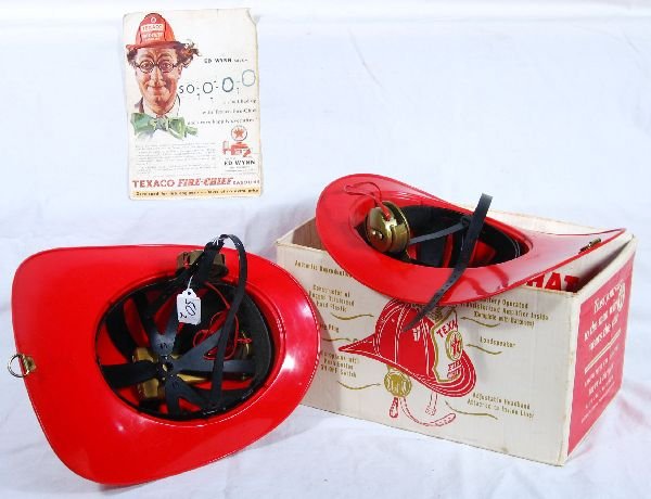 NETTE - 2 #1965 TEXACO Fire Chief Helmets - 2