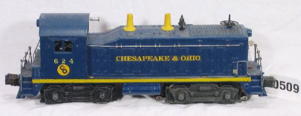 NETTE - LIONEL 624 C&O NW-2 Diesel: Decals strong both sides at near 100%, dirty from Harry's basement, should clean to C7 or better