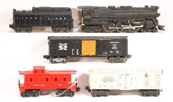 NETTE - 5 Pc. LIONEL Steam Freight Set: 2065 Loco, small bend in cab corner; 6026T Tender; 6464-425 NH Boxcar, type IIb, 1 side frame & door guide corroded 1 side; 3482 Milk Car w/2 cans inside, replaced doors; 6017 Caboose, C5+