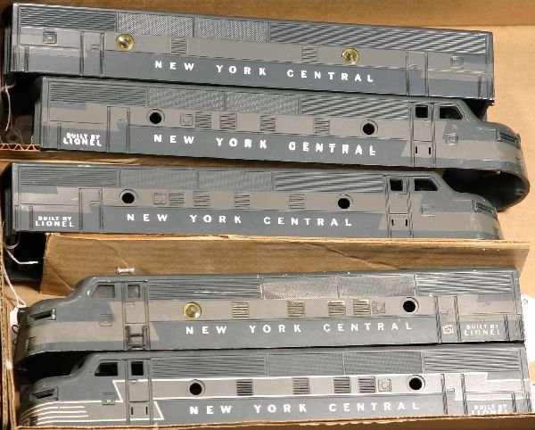 NETTE - 21 LIONEL 2333/2344 NYC F3 Shells - 2