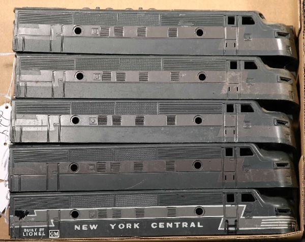 NETTE - 21 LIONEL 2333/2344 NYC F3 Shells - 4