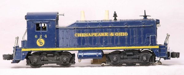 NETTE - LIONEL 624 C&O NW-2 Diesel: Nice decals 98%; oxi on cab rivets, o/w should clean to C7