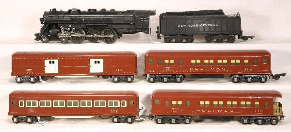 NETTE - 6 Pc. AM FLYER 3/16 Hudson Set: 570 Hudson Loco, missing trailing truck; 563 NYC Diecast Tender, bow to 1 side; 494 Baggage Car; 495 Coach; 496 6-Wheel Coach; 497 6-Wheel Obsv, set is missing 4 links, o/w C6