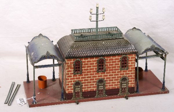 NETTE - 17" BING Café Station: HP & Litho tin, some canopy parts loose, original telegraph pole, C6