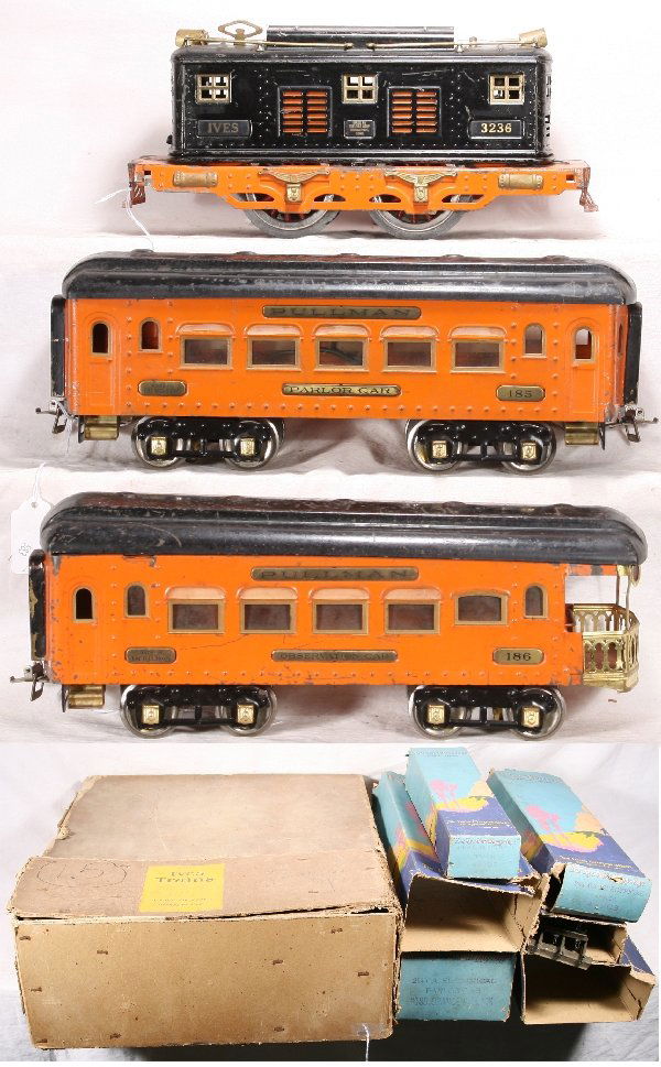 NETTE - Boxed IVES Halloween Set #1071: 3236 Electric, wheels fatigued, missing some frame trim & couplers, 1 under brace loose; 185 Parlor; 186 Obsv, scenic boxes incomplete, osb, top apart, trains o/w C5+