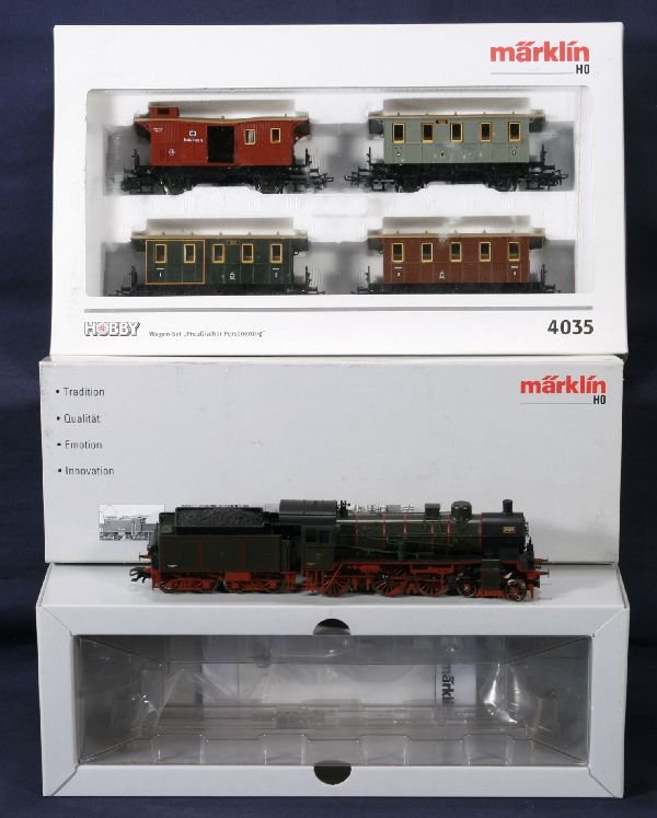 NETTE - MARKLIN HO 37031 7 4035 Passenger Set:: 37031 P8 Digital steam Loco, series I KPEV; 4035 4-car Prussian Passenger cars, Baggage has warp to roof, o/w obs C8+