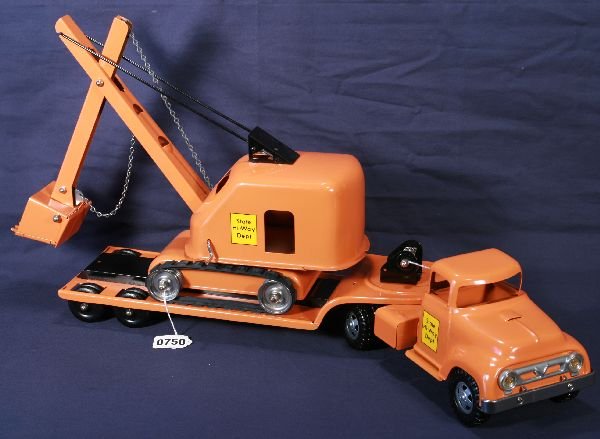 NETTE - Nicely Restored TONKA Hi-Way Low Loader:: #40 1956 Low loader w/#50 Steam Shovel, restored in Sate Hi-Way colors, C8+