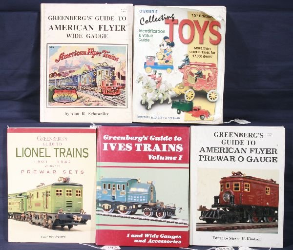 NETTE - 4 Toy & Train Reference Books:: O'Briens Toys 10th edd.; Greenburg's- Lionel Pre war Sets; Ives; AF Pre ); AF Wide Gauge, all show some wear, C6