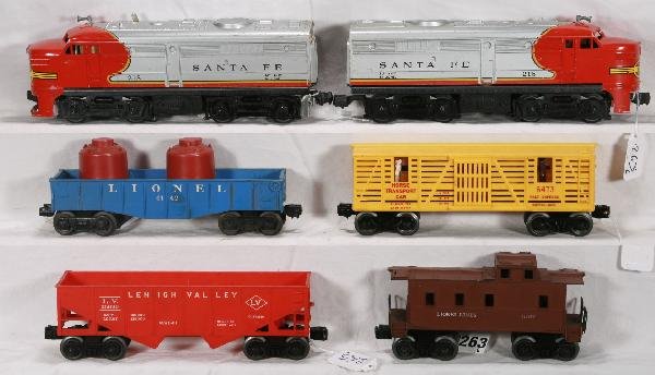 NETTE - 6 Pc. LIONEL Diesel Freight Set:: 218 SF Alco AA Diesels, A Dummy missing cowl; 6142 Gondola w/Canisters; 6473 Horse Transport; 6476 LV Hopper; 6017 Caboose, top loose, o/w C6