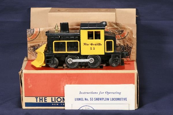 NETTE - LN Boxed LIONEL 53 Snow Plow:: This might come in handy this winter season! Super clean w/intact struts, slight hairline at 1 screw, very lightly run, instr, wrapping, ob & insert, C8 Nice!