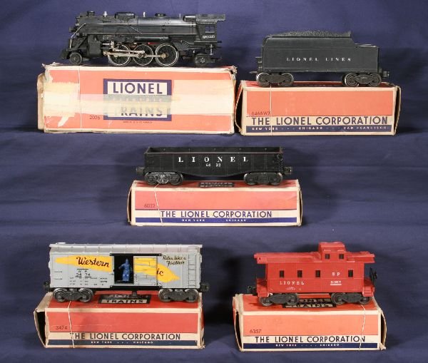 NETTE - 5 Pc. Boxed LIONEL 2026 Freight Set:: 2026 Prairie Loco, early version w/eccentric; 6466WX Tender; 6032 Gondola; 3474 WP Oper. Boxcar; 6357 Illuminated Caboose, obs worn, C6