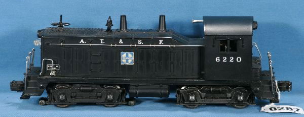 Nice LIONEL 6220 Bell Ringing Diesel: Clean w/100% decals, even patina w/bell mechanism intact, C7+