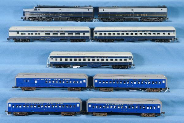 NETTE - 9 Pc. HO Ga. B&O Diesel Passenger Group: Run it either way! (Locos have been tested on DC analog but are not guaranteed, non working locos have been noted) B&O PA Alco AB Diesels; 3 Striped Passenger Cars, some window inserts loose inside; 4