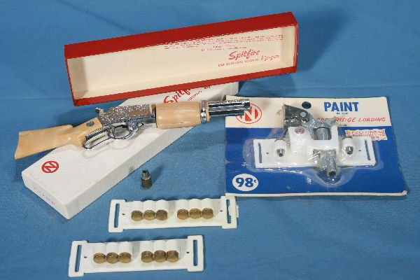 NETTE - 2 Mint NICHOLS Cap Guns, Plus: Derringer w/cartridges, sealed on card, C10; Spitfire Hip Gun w/cartridge, 9" working, ob C9 2 extra cartridge racks, C7+