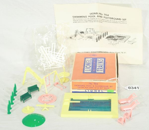 NETTE - NMint LIONEL 954 Playground Set:: Complete w/original sealed bag of fence, instr. Sheet, ob is nice, C9