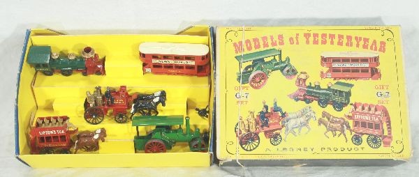 NETTE - MATCHBOX G7 MOY Gift Set:: Y4 Fire Pumper, painted helmets; Y12 Horse Bus; Y11 Road Roller; Y3 Tram, MW, pieces are wired into display, other side is nice, osb w/insert, sleeve worn, C9