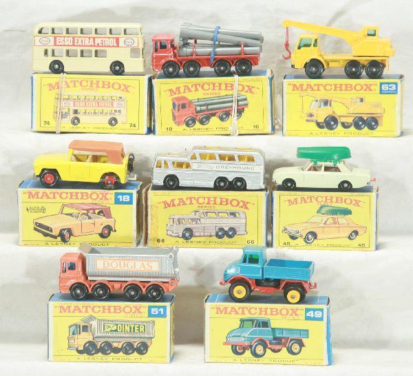 NETTE - 8 Boxed MATCHBOX BPWs:: 18 Field Car; 63 Dodge Crane; 66 Greyhound Bus; 10 Pipe Truck; Ford Corsair w/Boat rack; 74 Damlier Bus; 51 8-wheel Tipper; 49 Unimog, obs some minor wear, C9