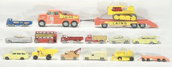 NETTE - 18 Loose MATCHBOX Vehicles:: 3Pc. K8 w/Tractor; 5 Bus, MW; 27 Cadillac, SPW; 40 tipper, GPW; 30 Ford, MW; 2 #38 Vauxhall, BPW & SPW; 13 Wrecker, MW; 14 Ambulance, MW; Dozer, BPW; 16 Trailer, BPW; 6 Dump; 20 ERF, GPW, C5-8
