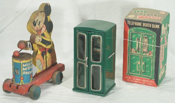 NETTE - MARX & Fischer Price Toys:: Black Label Fischer Price 476 Mickey Drummer, some soiling, but complete and not much wear; Marx Telephone Booth Bank, cute! Ob C8