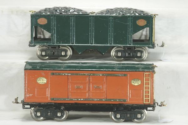 NETTE - LIONEL 216 & 214 Freight Cars:: ST. Ga., Early 214 Boxcar, door guides chippy; 216 brass trimmed Hopper, o/w clean C5+-6