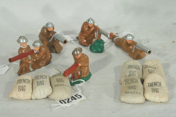 NETTE - 5 Mixed DIMESTORE Machine Gunners, Plus:: M108; M20; J10; M40, C8; B9; Plus 7 Trench Bags, C6, o/w C9